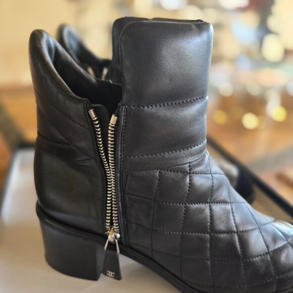 Chanel ankle boots size 39 - Picture 2 of 11
